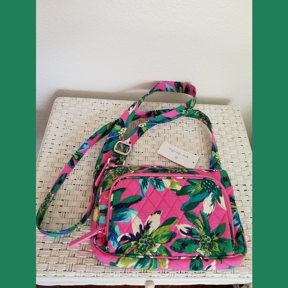 Vera Bradley Handbags - Vera Bradley Tropical Paradise Little Hipster NWT